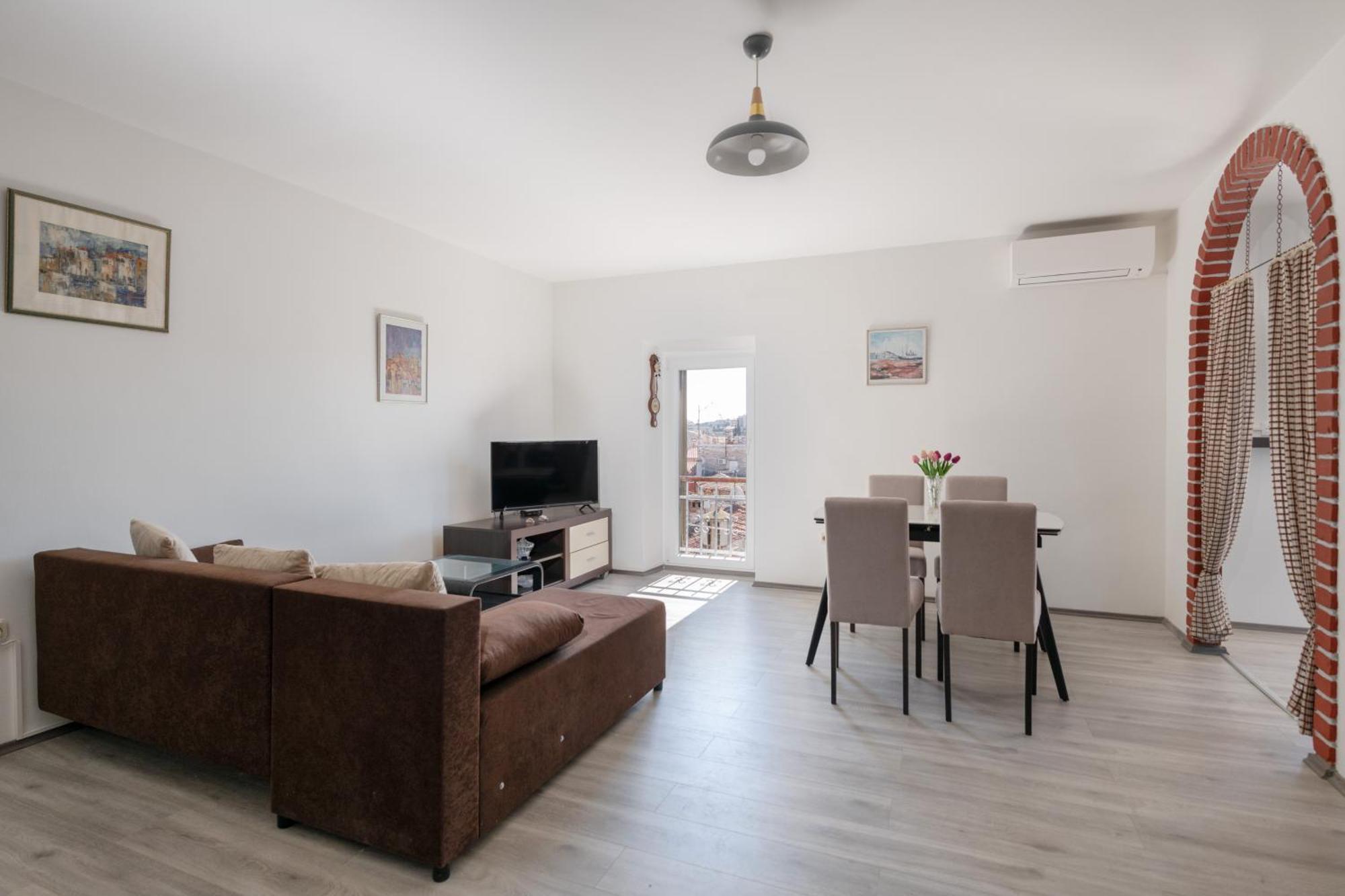 Apartment Gioia โรวีน ภายนอก รูปภาพ