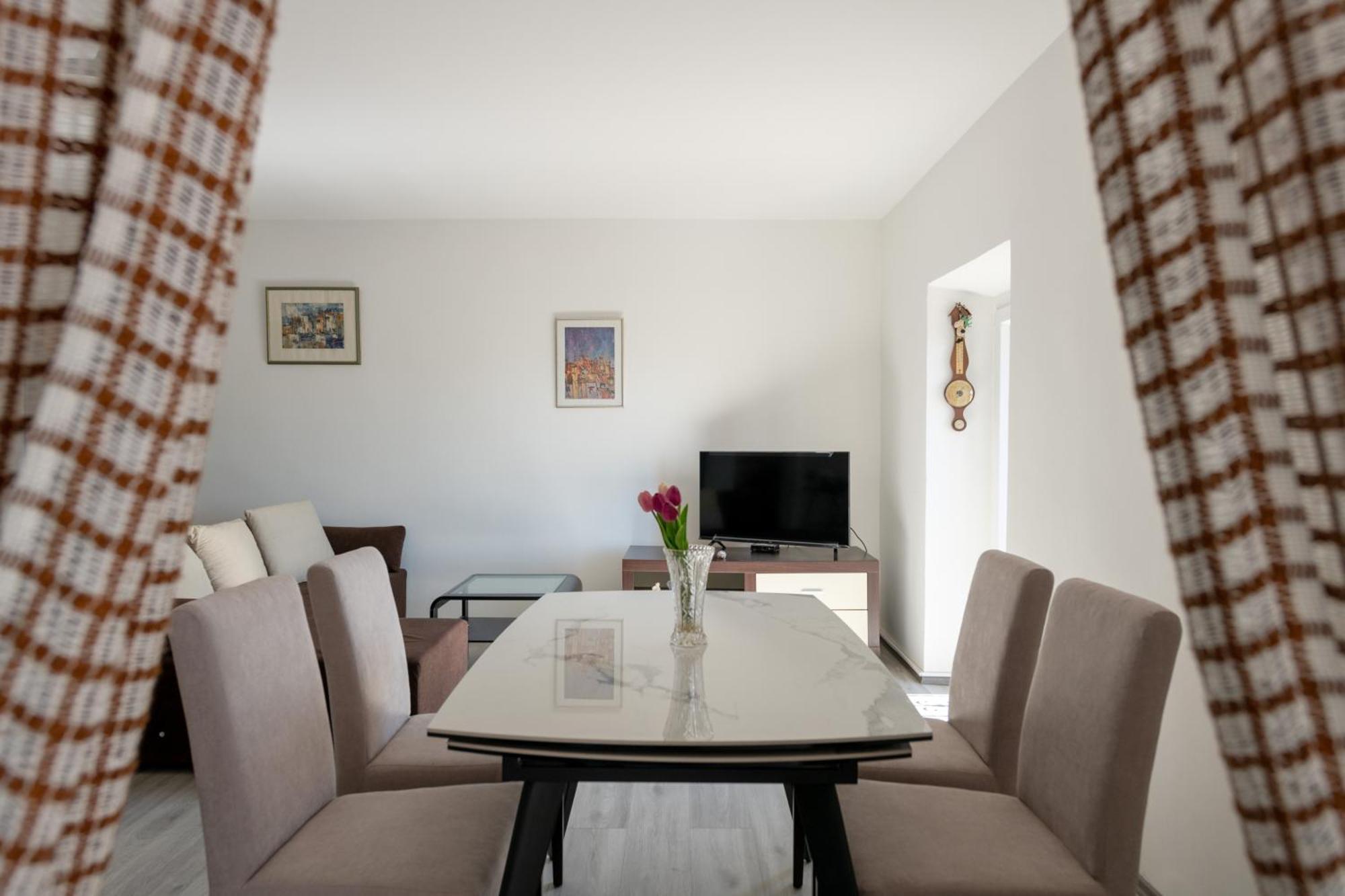 Apartment Gioia โรวีน ภายนอก รูปภาพ