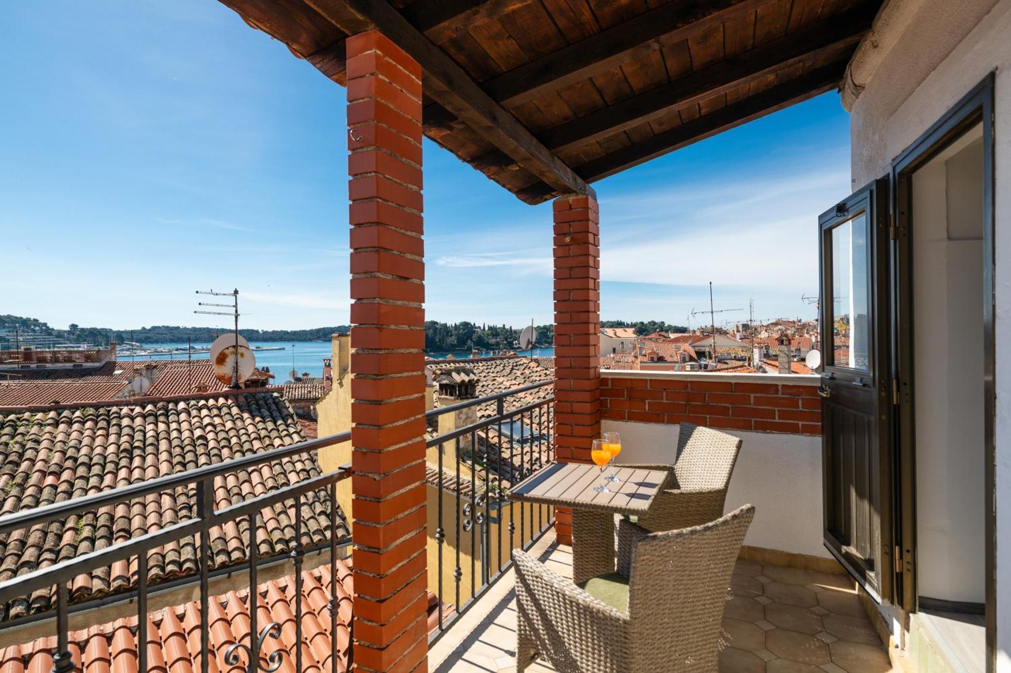 Apartment Gioia โรวีน ภายนอก รูปภาพ