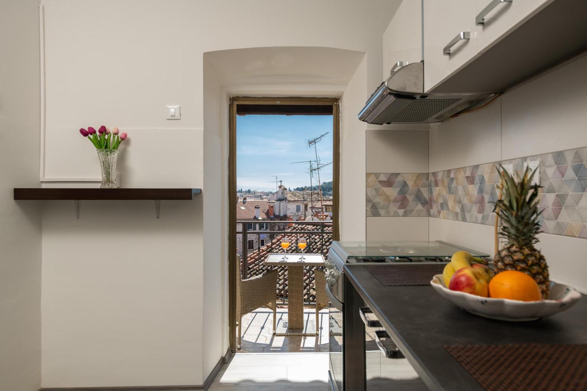 Apartment Gioia โรวีน ภายนอก รูปภาพ