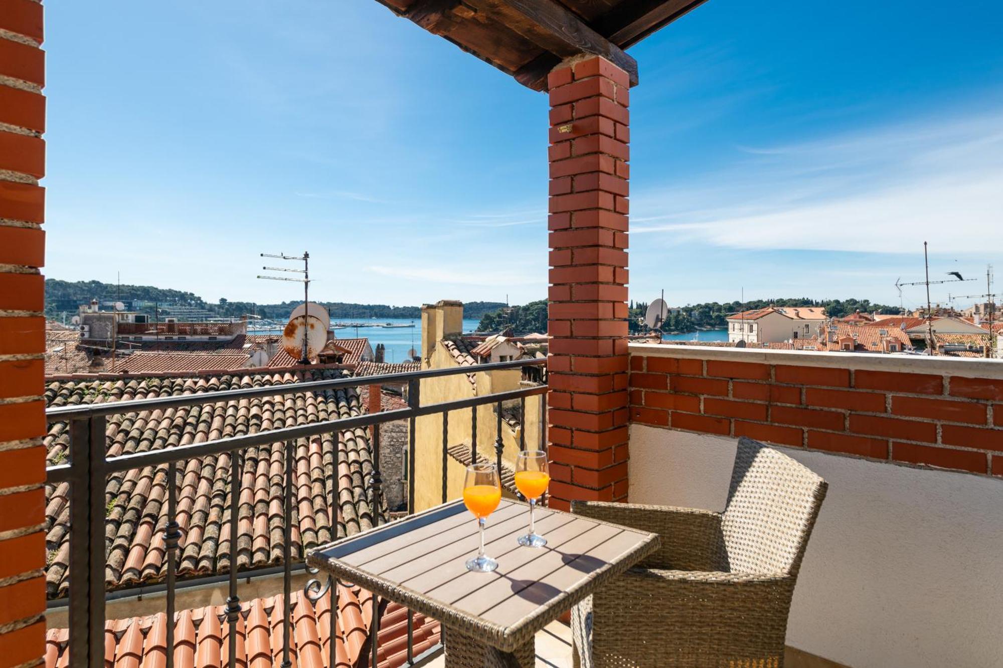 Apartment Gioia โรวีน ภายนอก รูปภาพ